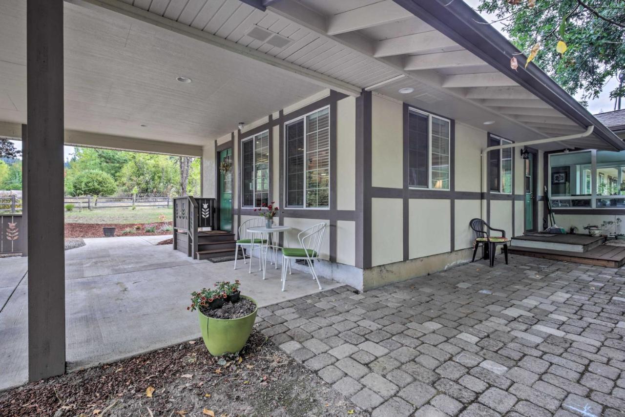 Cozy Cottage On Flower Farm With Baker Creek Views! McMinnville Exterior foto