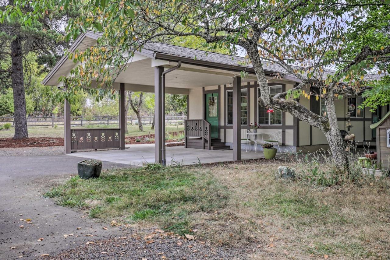 Cozy Cottage On Flower Farm With Baker Creek Views! McMinnville Exterior foto